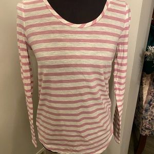 LOFT Lightweight long sleeve scoop neck Shirt